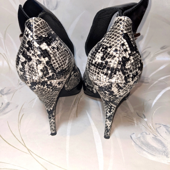 Jeffrey Campbell Snakeskin Leather Stilettos Size 9 - Picture 4 of 11